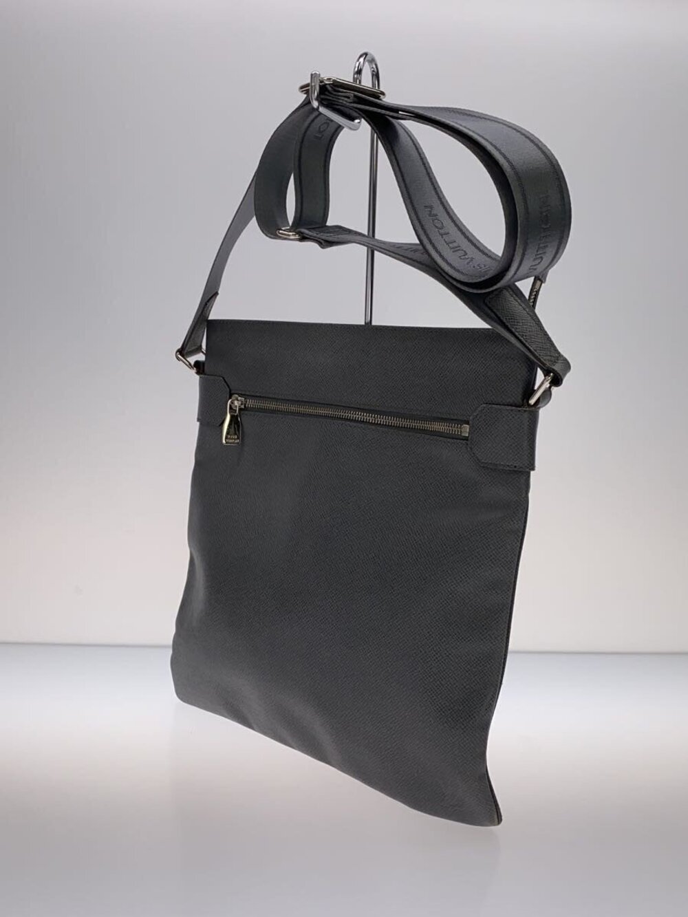 Louis Vuitton Leather Sasha Taiga Gray